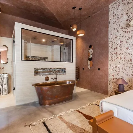 Exceptional Duplex - 6br-12p - Montorgueil