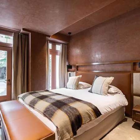 Exceptional Duplex - 6br-12p - Montorgueil